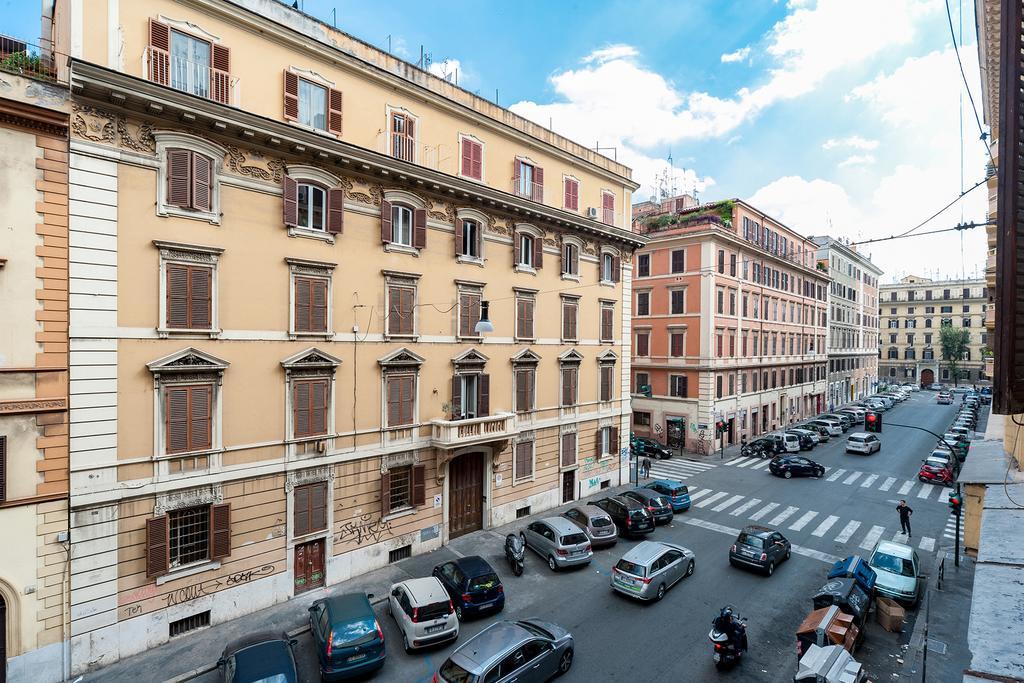 Sasa House Hotel Rome Exterior photo